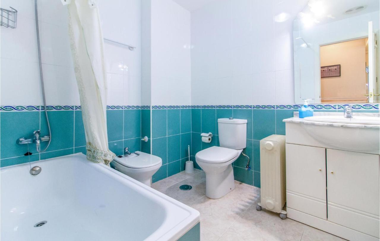 Awesome Apartment In Santa Pola With Kitchenette 外观 照片