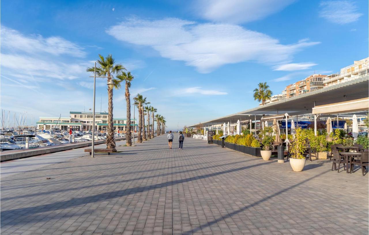 Awesome Apartment In Santa Pola With Kitchenette 外观 照片